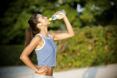 Сколько воды нужно пить во время тренировок?