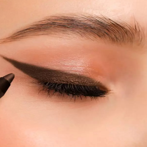 Карандаш или каял для глаз?